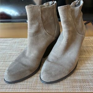 Eileen Fisher Taupe Suede Ankle Booties Sz 7